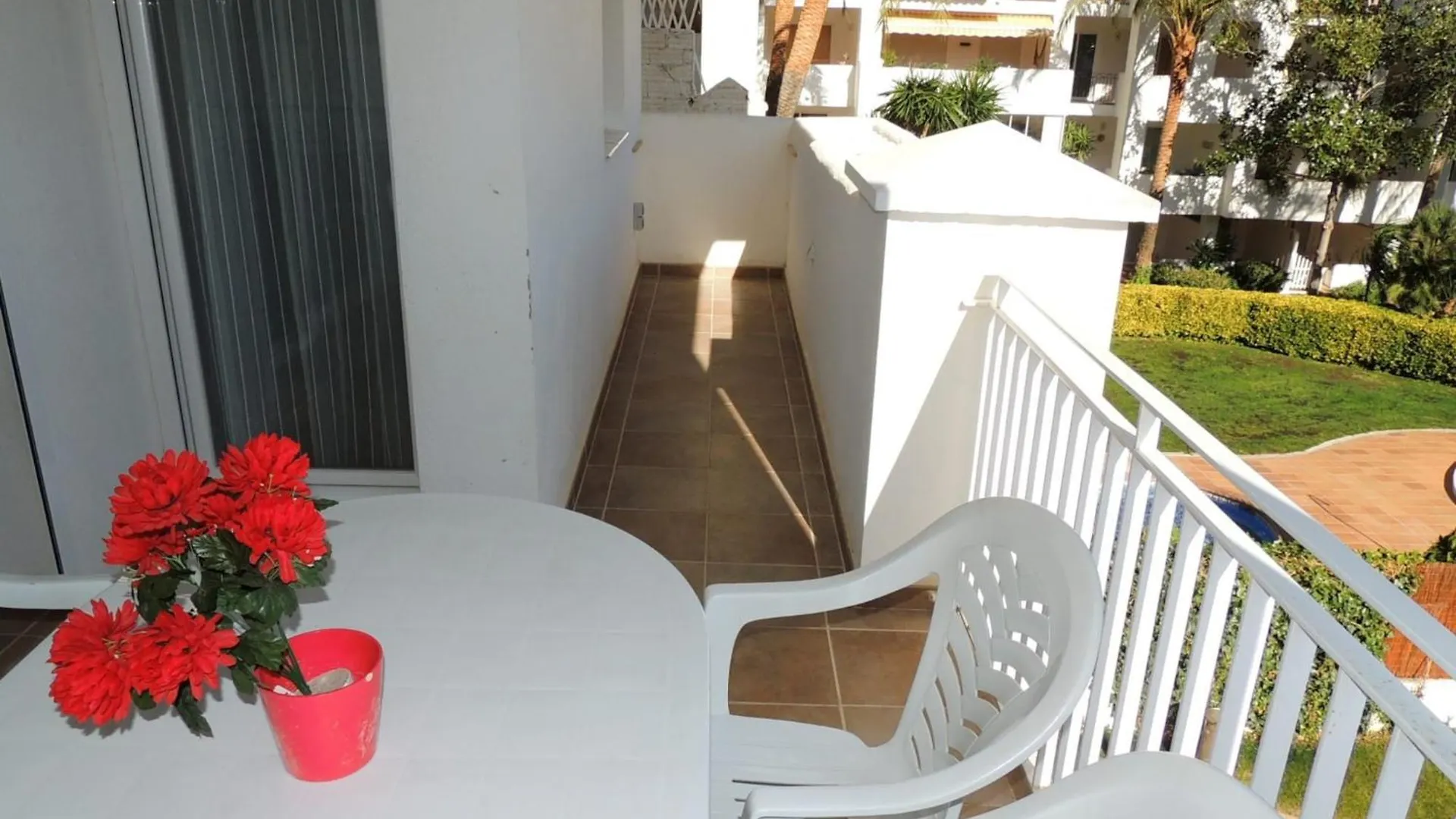 Apartment With View Ampuriabrava